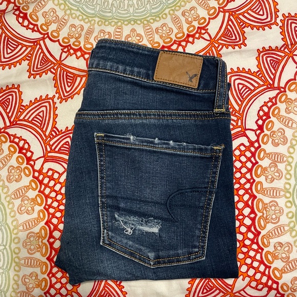American Eagle high waisted jeans 4R - Picture 3 of 3